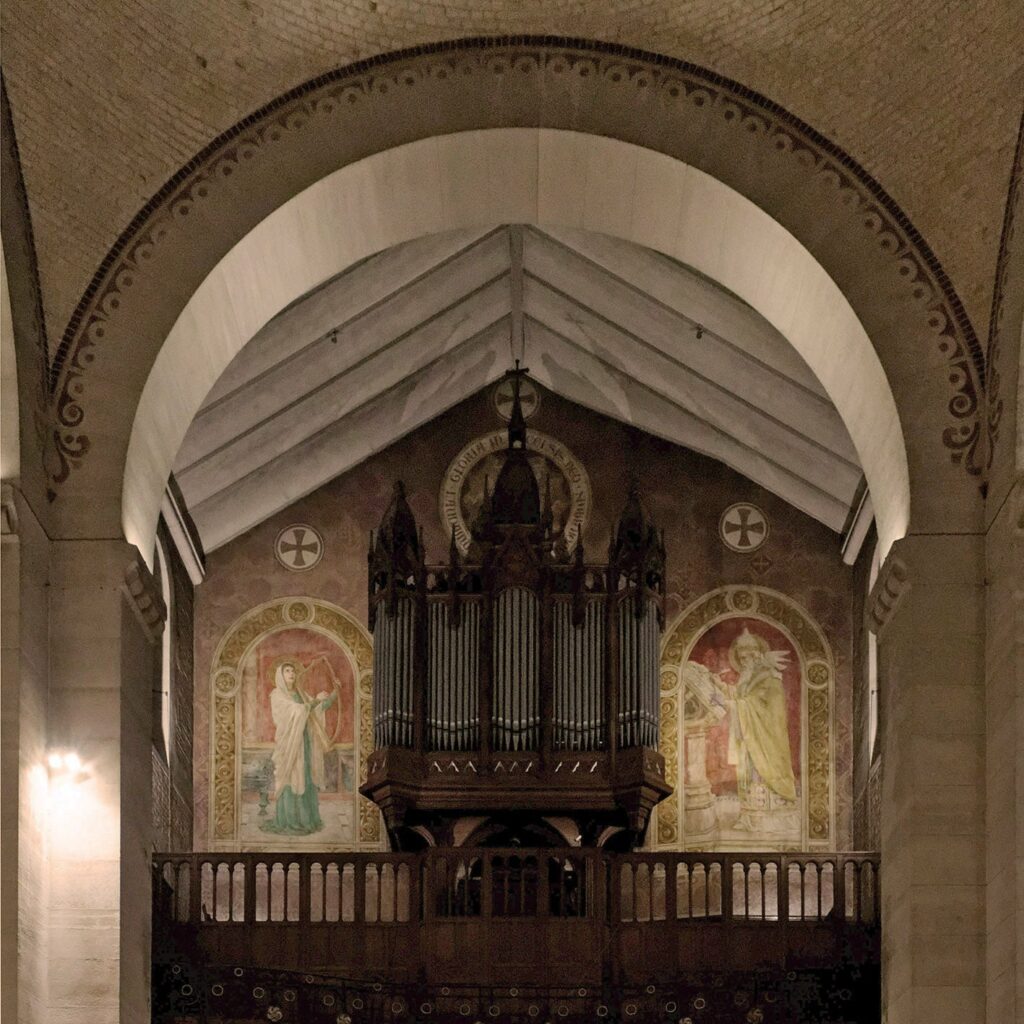 Fresque et orgue de chœur